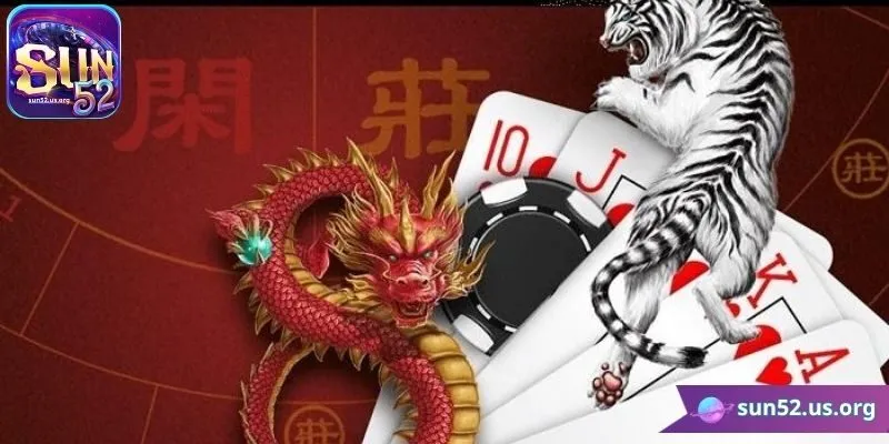 Các lá được chia cho 2 cửa để so điểm